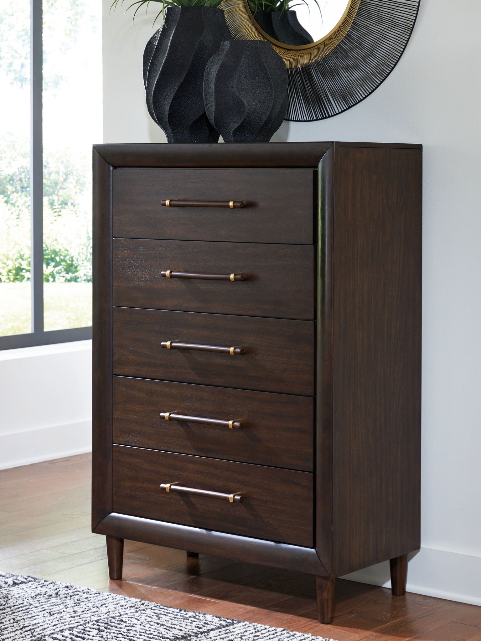 Dantenton - Five Drawer Chest - Merlot-1