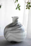Svirla Round Vase-Black-and-White Swirl