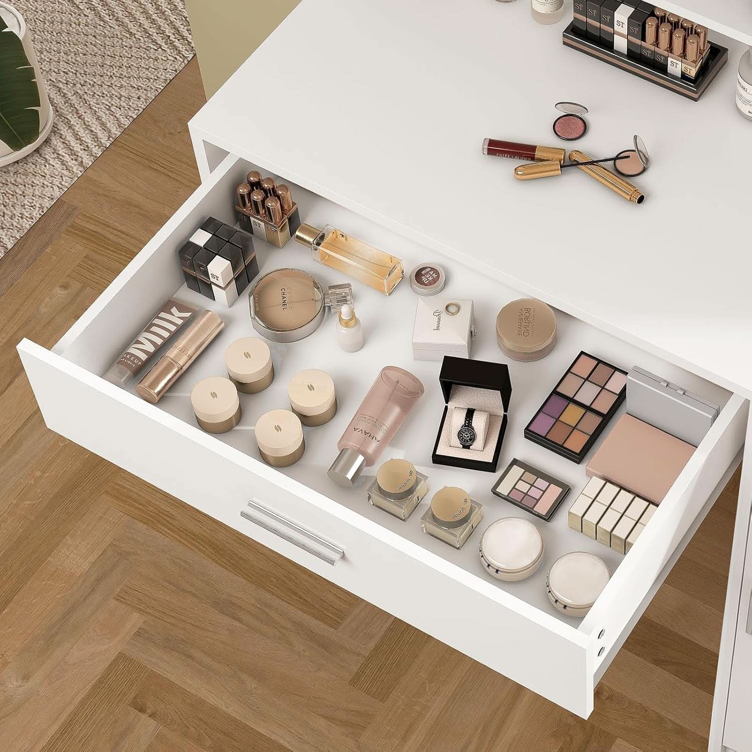 White Mirrored Vanity Desk With Illuminated Lights-4