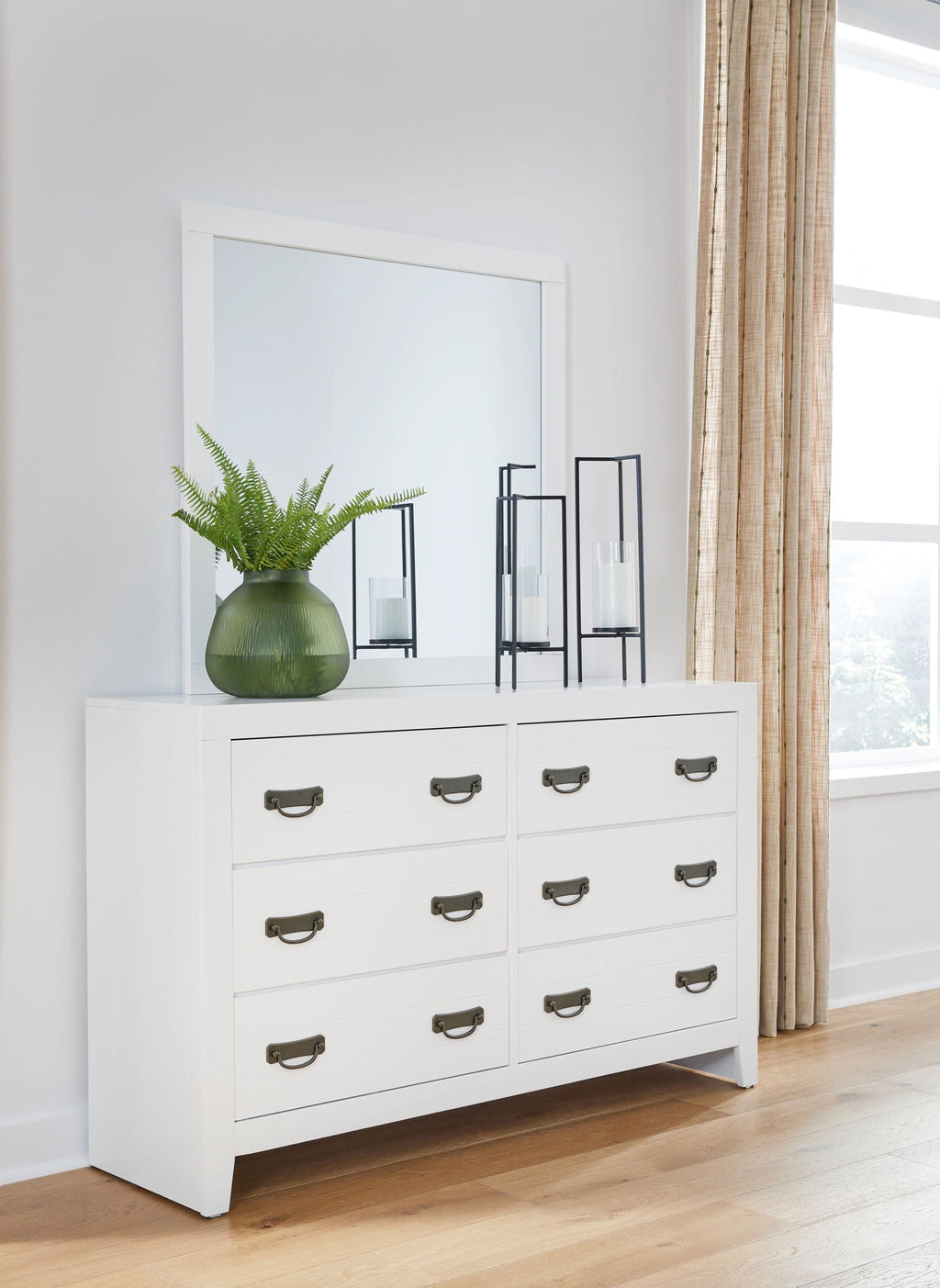 Binterglen - Dresser And Mirror - White-2