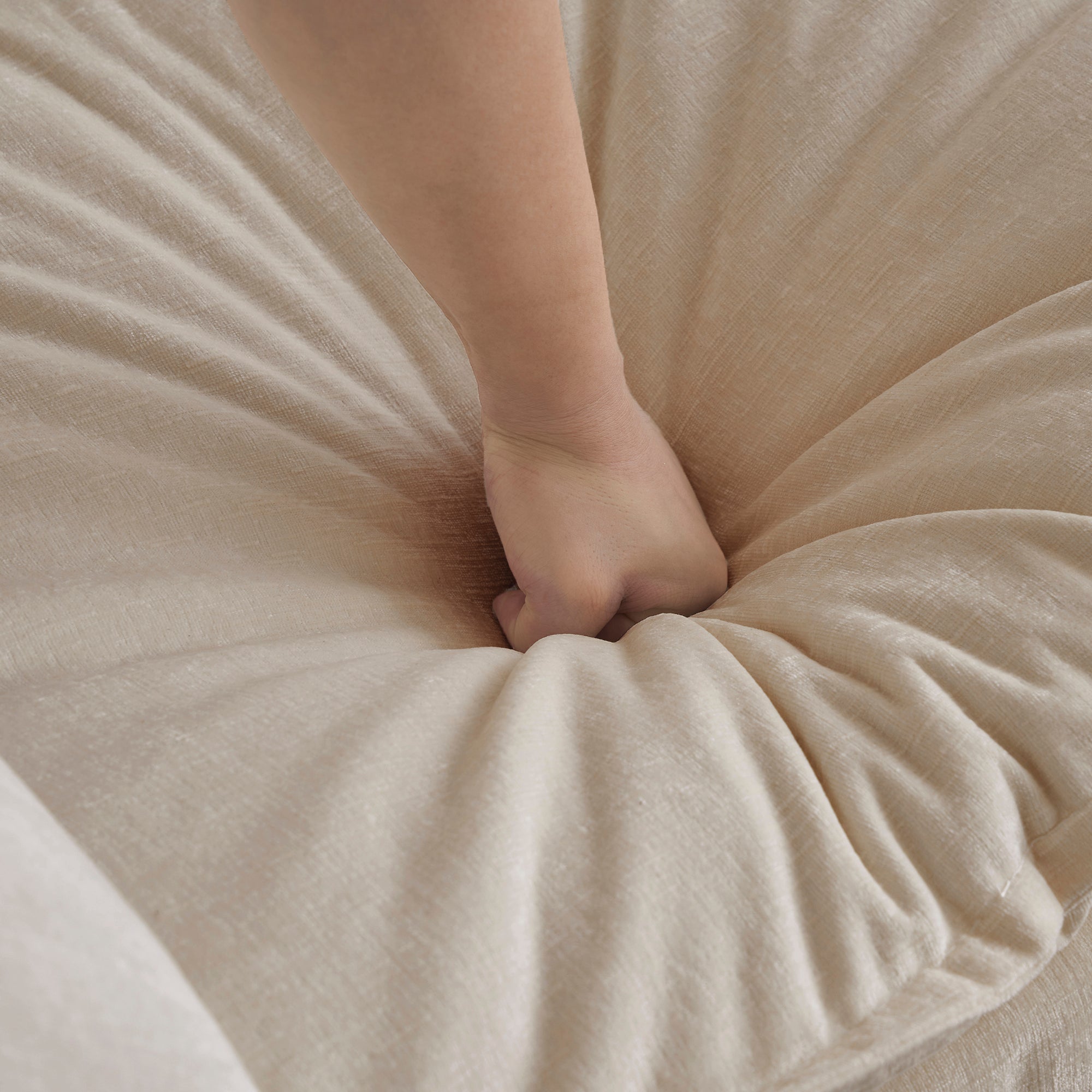 24585601