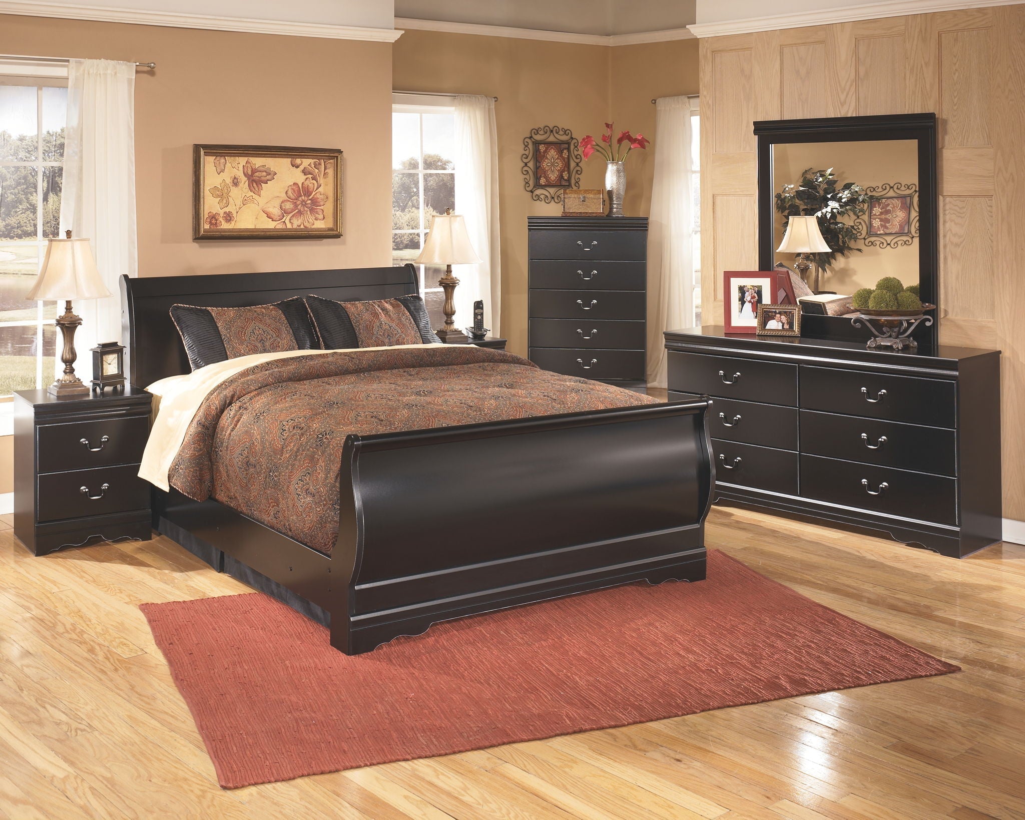 Huey Vineyard - Dresser, Mirror - Black-2