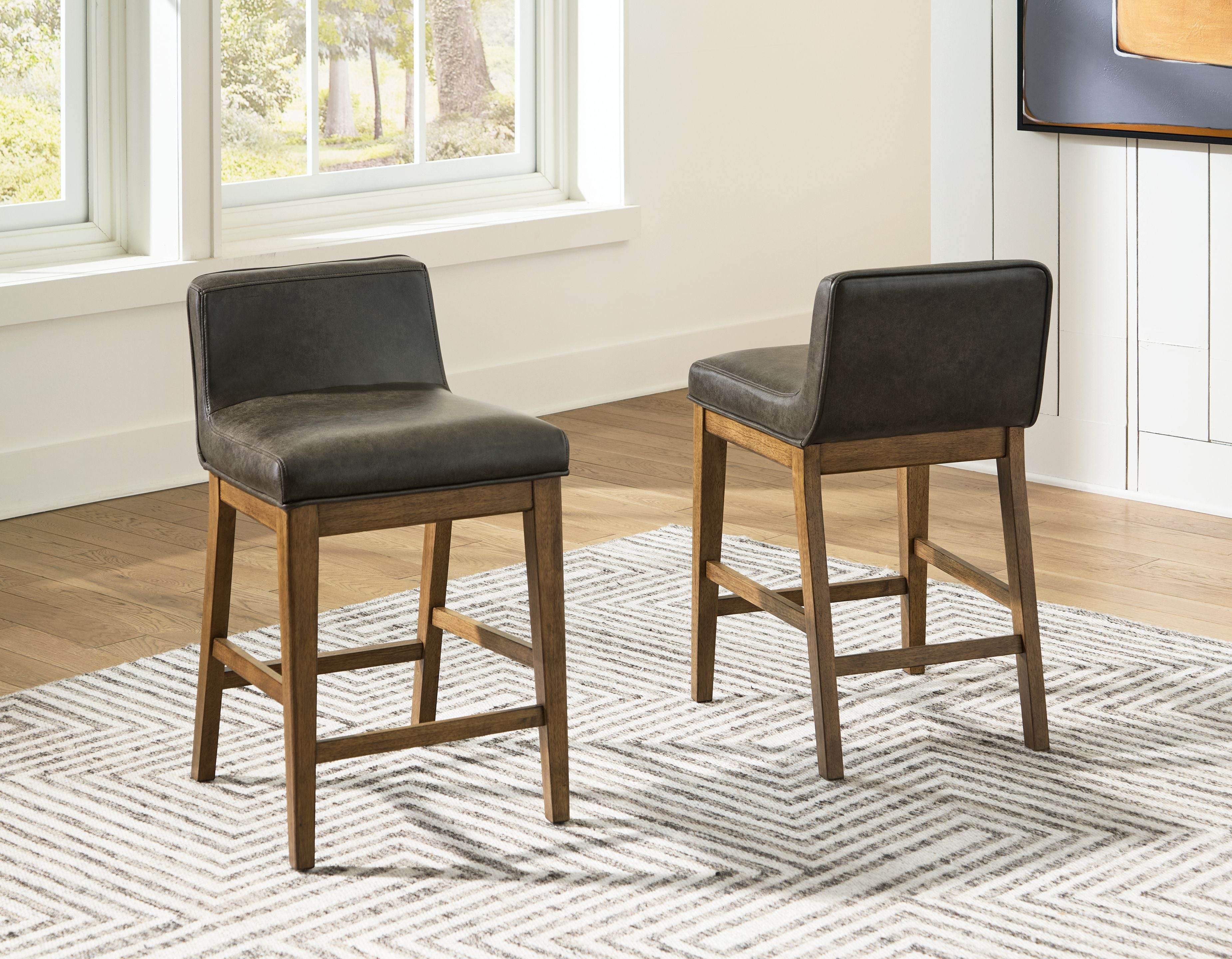 Cabalynn - Upholstered Barstool (Set of 2) - Two-tone Brown-1