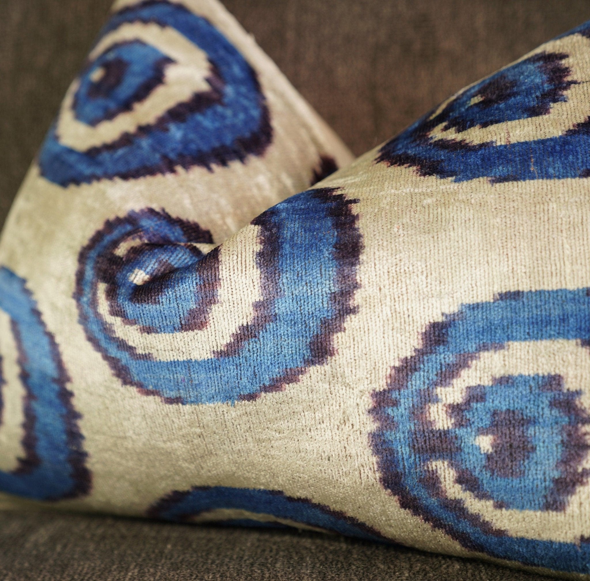 Canvello Habdmade Velvet Blue Throw Pillow + Down Insert - 16x24