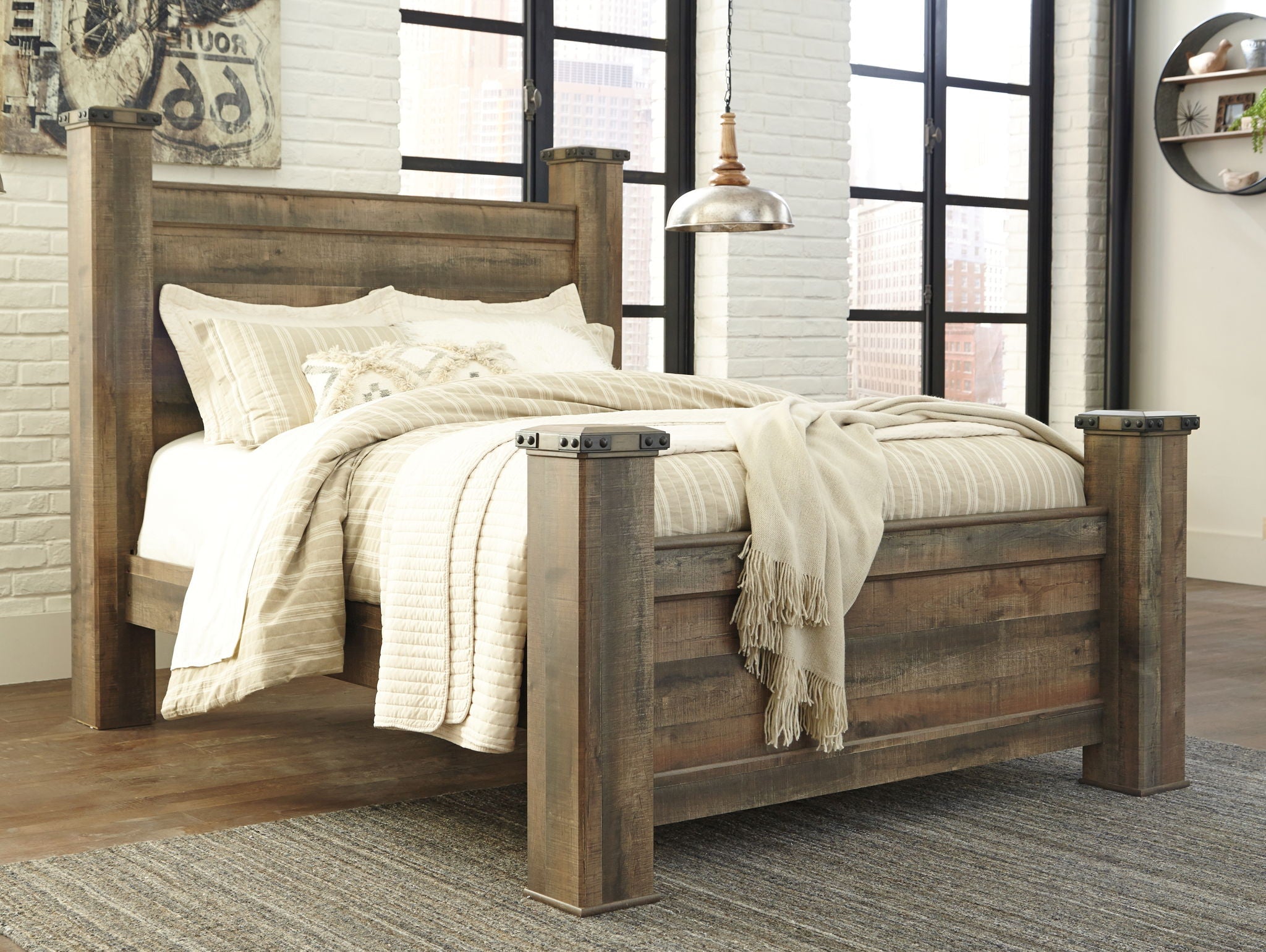 Trinell - Poster Bed-2
