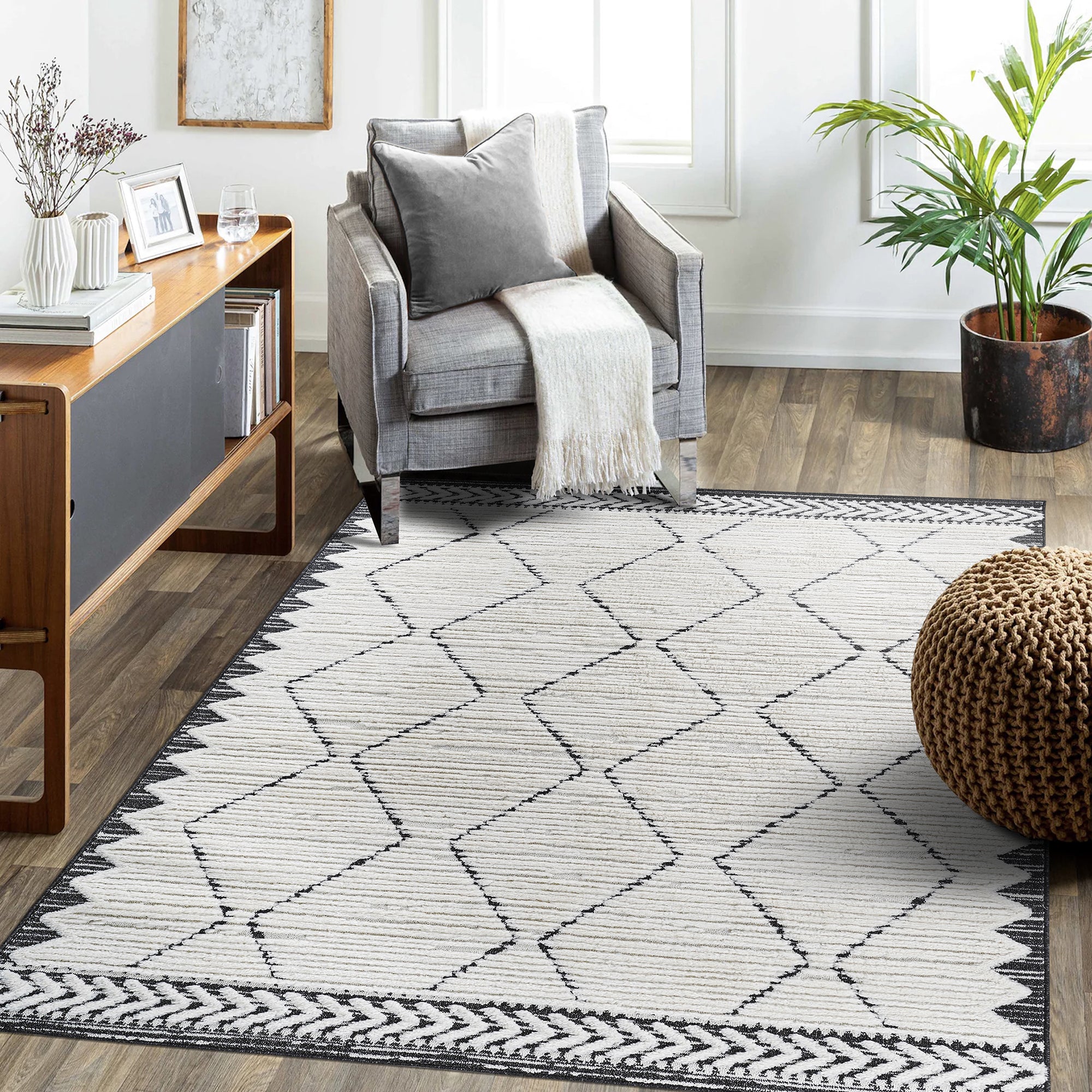 Step Collection Trellis Cream Indoor Area Rug